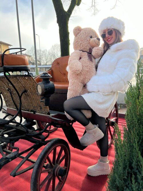 stivaletti ugg inspired beige