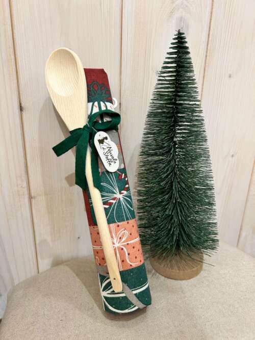 canovaccio con mestolino in legno fantasia bordeaux pacchetti