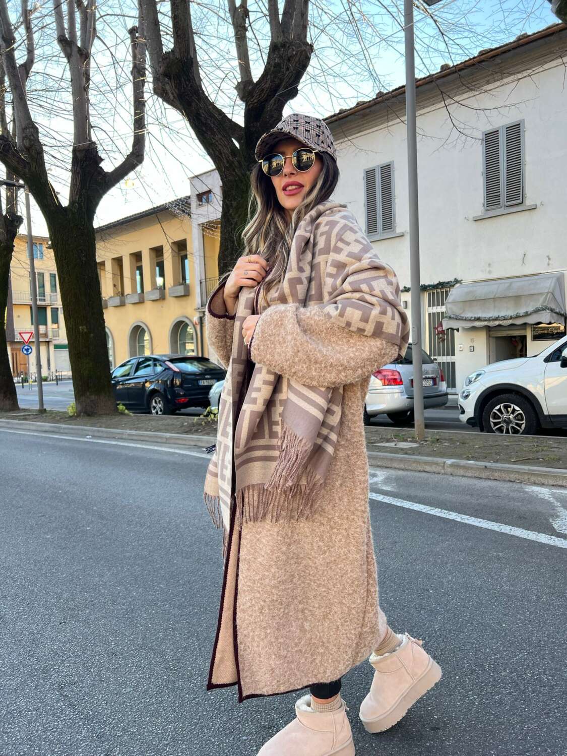 SCIARPA STOLA FENDI InSPIRED TORTORA E BEIGE - immagine 5