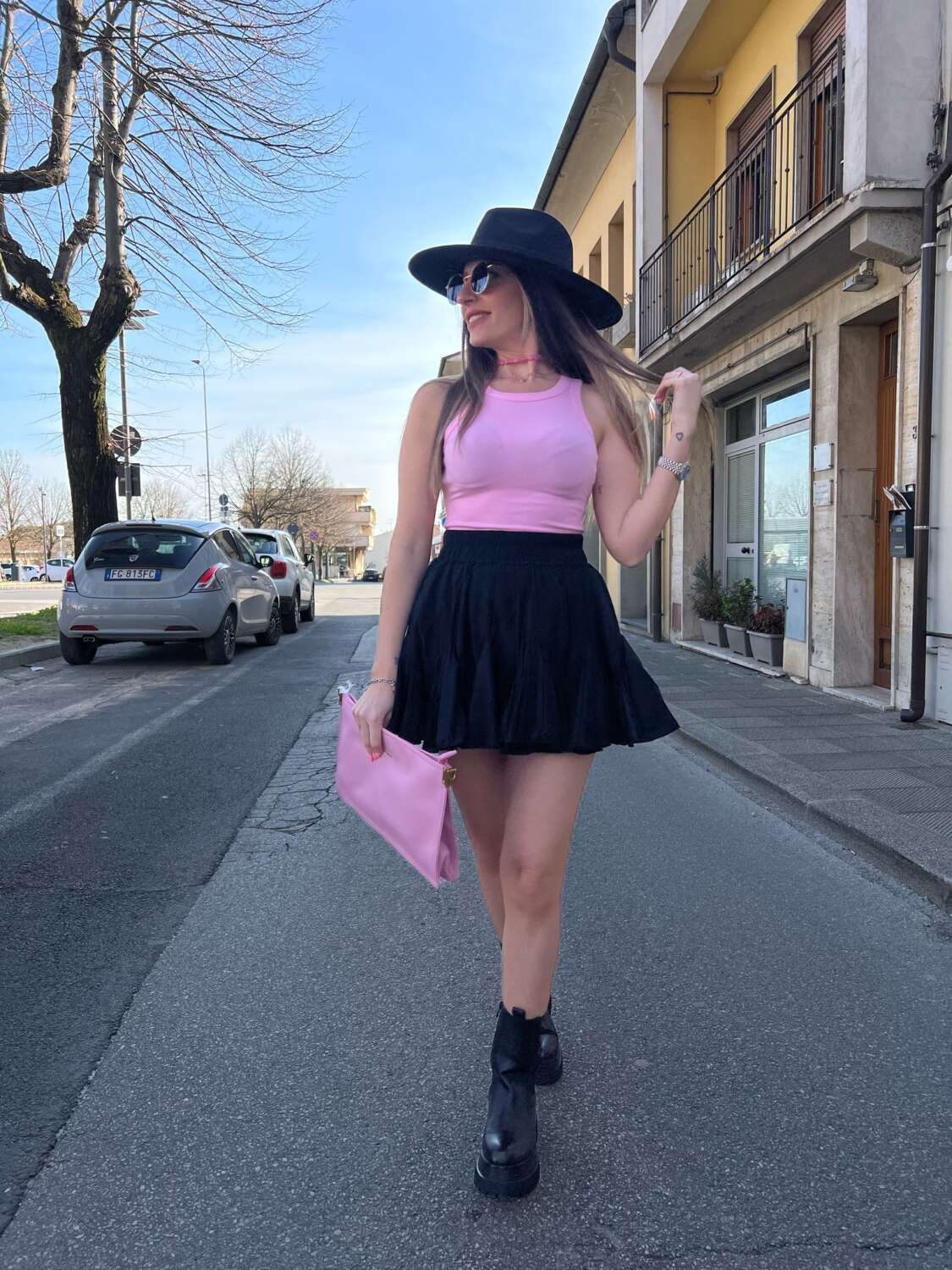 gonnellina nera Gabriela