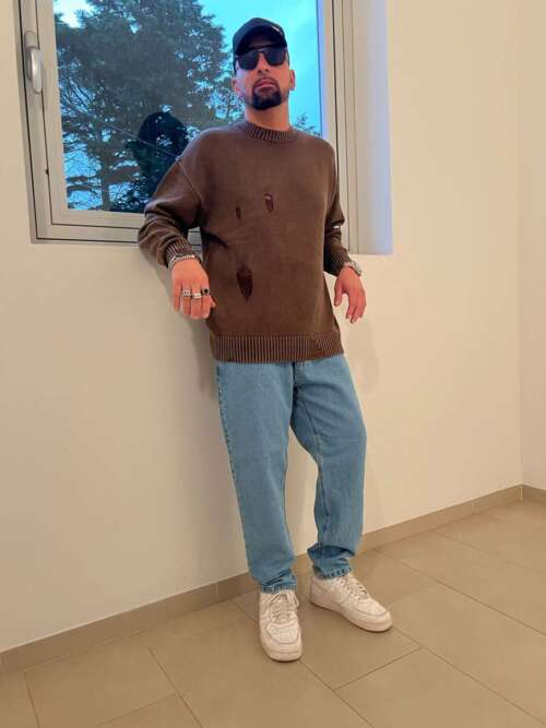 mAGLIONE sTRONG bROWN