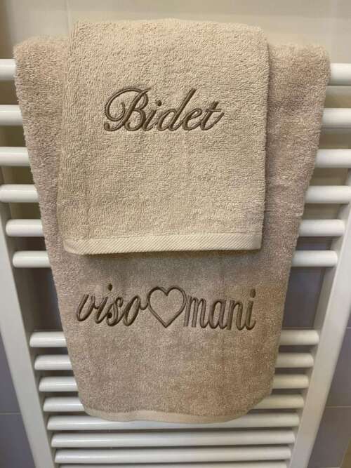 Coppia spugna beige ricamo tortora